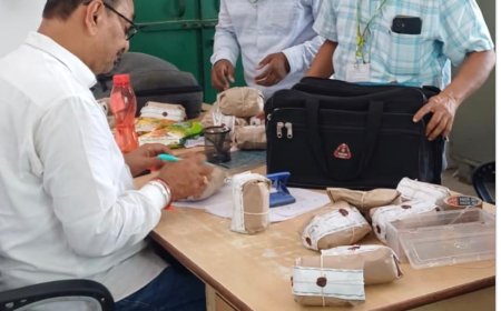 आगरा में खाद्य विभाग ने आटा, मैदा, बेसन और सूजी की फैक्ट्रियों पर छापे मारे, 16 नमूने जांच को भेजे