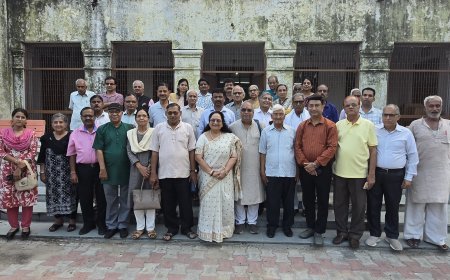 'प्रेमचंद दरिद्र नहीं, संपन्न थे; गरीबों का दर्द महसूस कर रच दिया कालजयी साहित्य', जयंती समारोह में वक्ताओं ने कहा- उन्होंने हिंदी कथा साहित्य की दिशा ही बदल दी