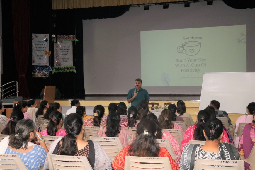 बदलते सांस्कृतिक दौर में स्कूलों की बढ़ी जिम्मेदारी: केवल पढ़ाई नहीं, संस्कार, व्यक्तित्व और मानसिक संतुलन का निर्माण भी जरूरी, सेंट पैट्रिक्स स्कूल की कार्यशाला में बिहेवियर साइंटिस्ट डॉ. नवीन गुप्ता ने शिक्षकों को दिया व्यवहार, व्यक्तित्व और नई पीढ़ी की मनोवैज्ञानिक चुनौतियों को समझने का प्रशिक्षण