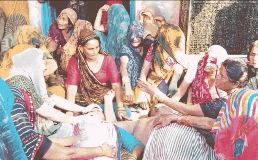 आगरा के शमसाबाद क्षेत्र में करंट ने छीनी सोते पति-पत्नी की जिंदगी, दंपति के चार मासूम बच्चे हुए अनाथ