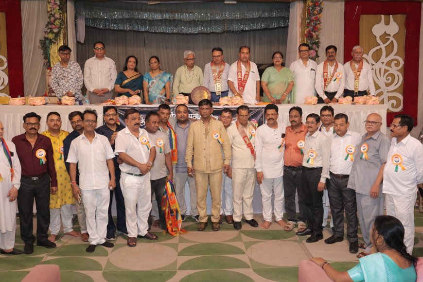 जैसवाल जैन महासभा की राष्ट्रीय कार्यकारिणी ने आगरा में संगठन विस्तार से राजनीतिक भागीदारी तक बनाई रणनीति; मेधावियों और व्यापारियों का हुआ सम्मान