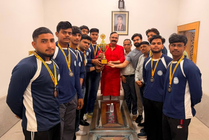 कुलगाम में राष्ट्रीय रस्साकसी चैंपियनशिप में रजत जीतकर लौटे यूपी के खिलाड़ी, सांसद राजकुमार चाहर ने किया सम्मानित