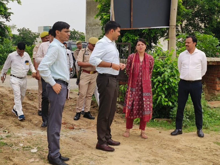 आगरा में हरित क्रांति की तैयारी तेज, डीएम ने शास्त्रीपुरम में कार्यक्रम स्थल का किया निरीक्षण