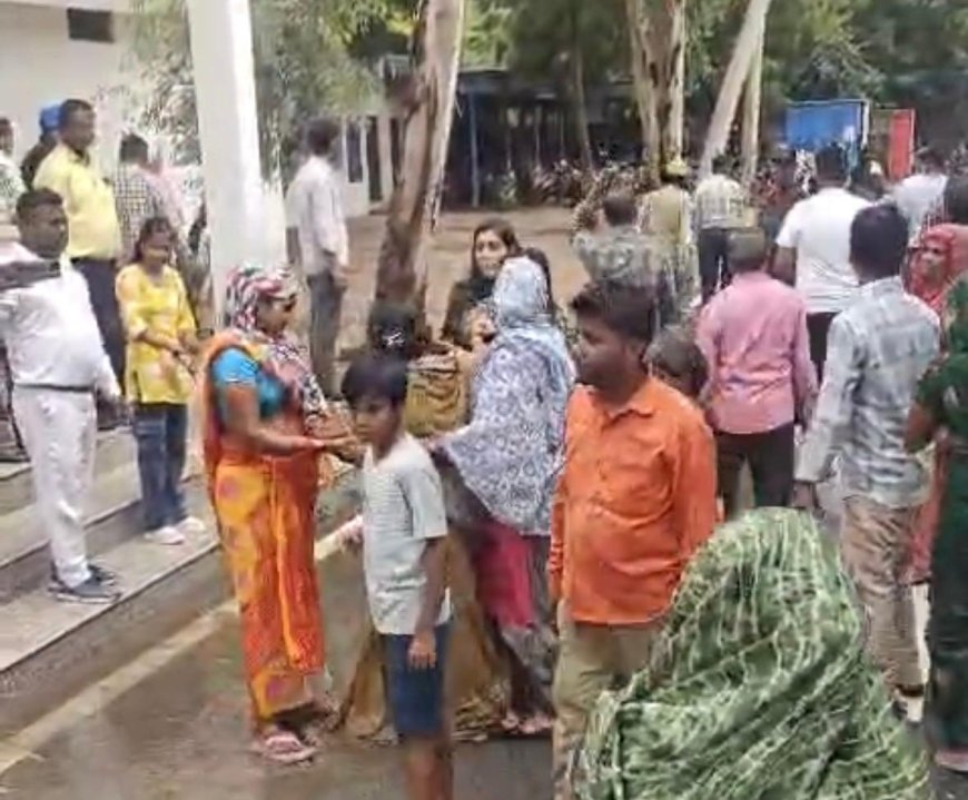जमीन विवाद पर छावनी परिषद में बवाल, महिला ने खुद पर उड़ेला पेट्रोल, मची अफरा-तफरी