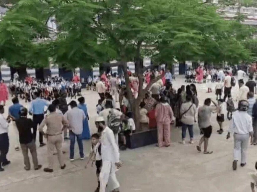 आगरा में स्कूल वैन हड़ताल से बढ़ी अभिभावकों की मुश्किलें, स्कूलों के बाहर लग रहा जाम