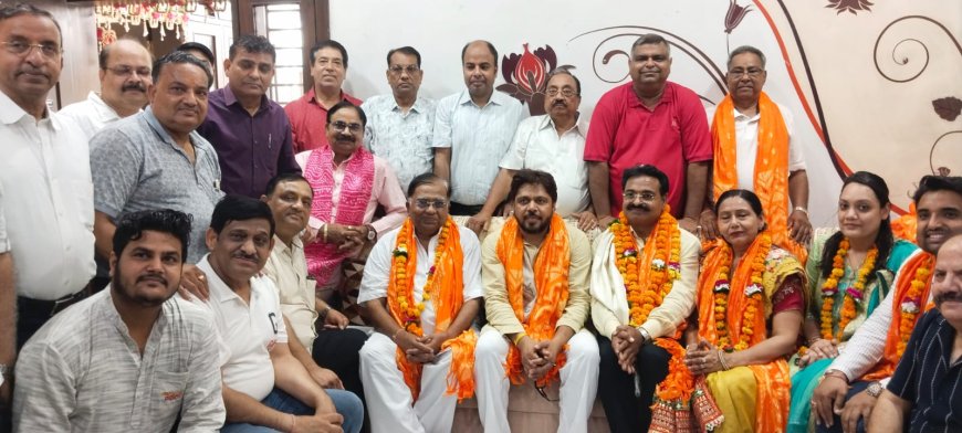 जनकपुरी आयोजन समिति ने किया राजा दशरथ-कौशल्या स्वरूप का अभिनंदन