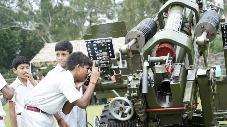 कारगिल के रणबांकुरों को सलाम: बरेली में गूंजी भारतीय सेना की ताकत, आधुनिक हथियारों ने युवाओं में जगाया राष्ट्रसेवा का जज़्बा