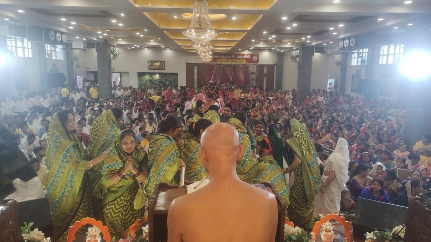 जयकारों से गूंजा के छीपीटोला का निर्मल सेवा सदन, तीन मुनियों के सानिध्य में हुआ वर्षायोग मंगल कलश स्थापना समारोह