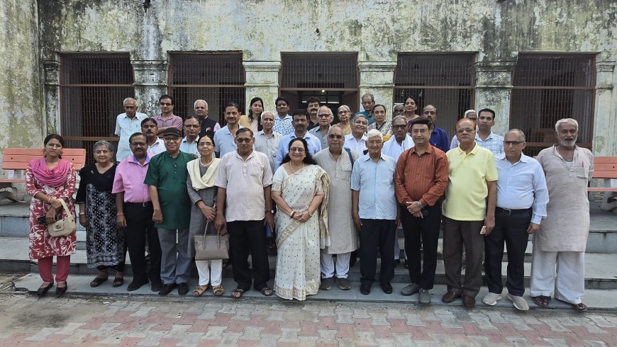 'प्रेमचंद दरिद्र नहीं, संपन्न थे; गरीबों का दर्द महसूस कर रच दिया कालजयी साहित्य', जयंती समारोह में वक्ताओं ने कहा- उन्होंने हिंदी कथा साहित्य की दिशा ही बदल दी