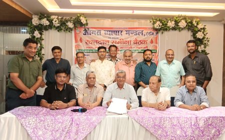 रक्तदान का नया रिकॉर्ड बनाने की तैयारी में आगरा व्यापार मंडल, 16 अगस्त के शिविर के लिए अब तक 1500 से अधिक रक्तदाताओं के पंजीकरण