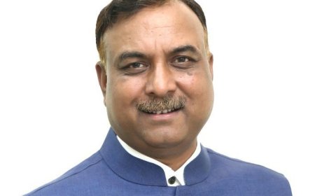 सांसद नवीन जैन के सवाल पर राज्यसभा में रेल मंत्री का जवाब, आगरा ईदगाह स्टेशन तैयार, आगरा फोर्ट, राजामंडी, अछनेरा और फतेहपुर सीकरी स्टेशन पर जारी है पुनर्विकास