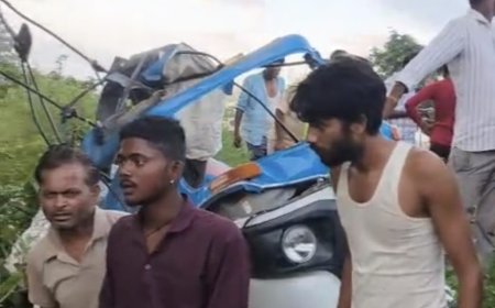 बरेली में तेज रफ्तार ट्रैक्टर ट्रॉली पलटी, 23 कांवड़िए घायल; बचने के प्रयास में टेम्पो खाई में गिरा, एक की मौत