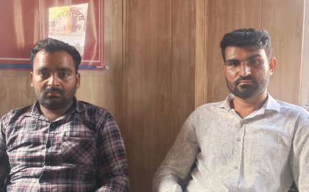 बदायूं में ट्रांसफार्मर लगाने के नाम पर 12 हजार की रिश्वत लेते बिजली विभाग के दो कर्मचारी रंगे हाथ गिरफ्तार