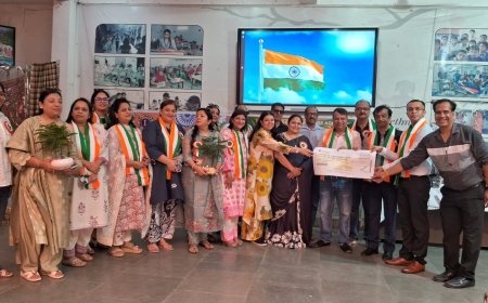 लायंस क्लब प्रयास ने एक पहल पाठशाला के 500 बच्चों को दी यूनिफॉर्म, डेढ़ लाख रुपये की मदद भी दी