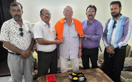 लीडर्स आगरा ने किया पूर्व विधायक किशन गोपाल का अभिनन्दन, बुजुर्गों के अनुभव को नई पीढ़ी तक पहुंचाने का संकल्प