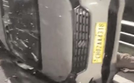 गंगा एक्सप्रेसवे पर कुत्ते को बचाने में बेकाबू हुई टैक्सी, कई बार पलटी, दो महिलाओं समेत तीन नेपाली नागरिकों की मौत, छह घायल