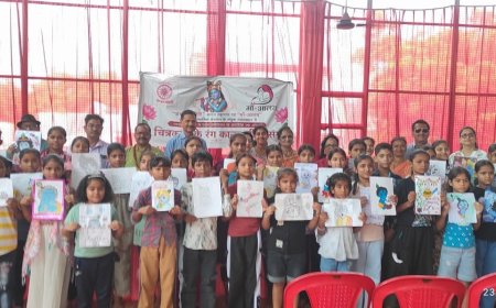 रंगों में सजे कान्हा: आगरा के पांच स्कूलों के 57 छात्र-छात्राओं ने दिखाई चित्रकला की प्रतिभा