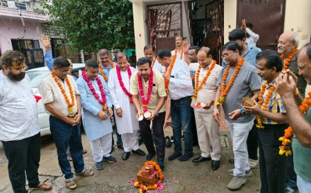 पुरुषोत्तम खंडेलवाल की विधायक निधि से उत्तरी क्षेत्र में तीन सड़कों के निर्माण कार्य का शिलान्यास