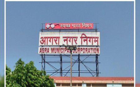 स्पा में आपत्तिजनक सामग्री, होटल में शराब की बोतलें, ताजगंज में नगर निगम का बड़ा एक्शन