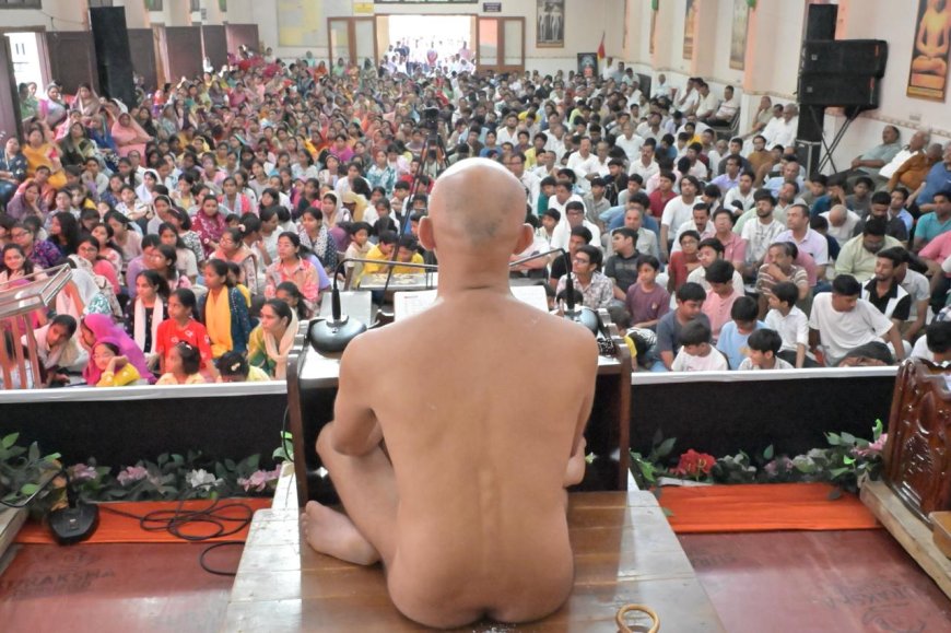 जैन दर्शन की शक्ति से आत्मगौरव का संचार, मुनि श्री ने समझाया मन और मस्तिष्क का विज्ञान