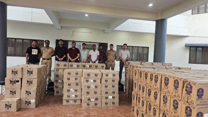 लकड़ी के गुप्त केबिन में छिपी थी 45 लाख की शराब, ट्रक समेत तस्कर गिरफ्तार