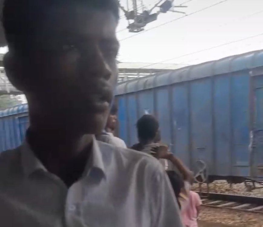 ईमानदारी की मिसाल बने ऑटो चालक नीरज तिवारी, यात्रियों का छूटा बैग लेकर स्टेशन पहुंचे, प्लेटफॉर्म पर खोजा और सुरक्षित लौटाया सामान