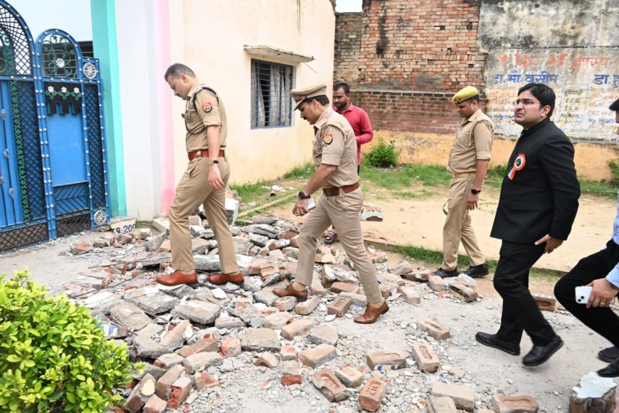 संभल में स्वतंत्रता दिवस का कार्यक्रम मातम में बदला, स्कूल का छज्जा गिरने से 8 वर्षीय बच्चे की मौत; दो घायल