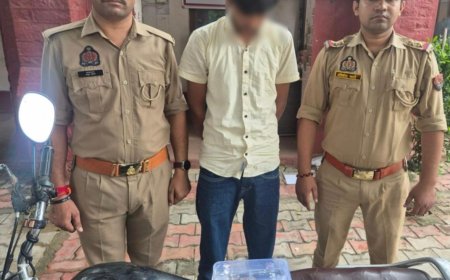 25 हजार का इनामी  नकबजन गिरफ्तार, चोरी की लाइसेंसी राइफल और 50 हजार रुपये बरामद