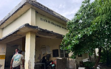 आगरा के जैतपुर में 15 हजार की रिश्वत लेते जेई और संविदाकर्मी गिरफ्तार, एंटी करप्शन की कार्रवाई से बिजली विभाग में हड़कंप
