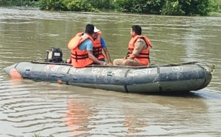 बरेली की अरिल नदी में बाइक समेत बहे तीन युवकों में दो के शव मिले, तीसरे की तलाश जारी, सोमवार शाम रपटा पुल पार करते समय तेज बहाव में बह गए थे तीनों