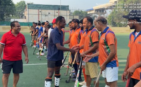 आखिरी मिनट में गोल ने पलटा खेल, आगरा में मास्टर्स हॉकी का मुकाबला 5-5 से ड्रॉ, सुखजीवन स्पोर्ट्स अकादमी मास्टर्स ने बनाई थी बढ़त, 2 पैरा वर्कशॉप मास्टर्स ने अंतिम क्षणों में बराबरी कर रोमांच बढ़ाया