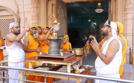 भव्य मंदिर गेट से निखरेगा ट्रांस यमुना के चंद्र प्रभु जैन मंदिर का स्वरूप