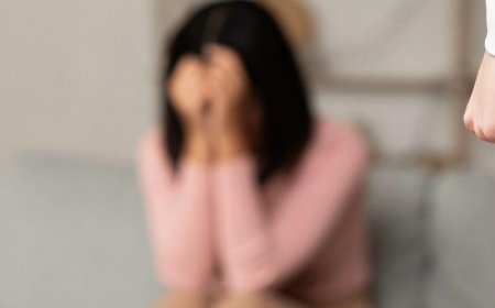 माफी मांगने के बाद भी नहीं माना युवक, युवती को ब्लैकमेलिंग और तेजाब डालने की दी धमकी
