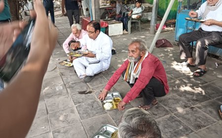 आगरा के रावली मंदिर चौराहे पर शुरू हुई ‘सीता रसोई’, एक रुपये में मिलेगा भरपेट भोजन, हेल्प इंडिया फाउंडेशन की पहल