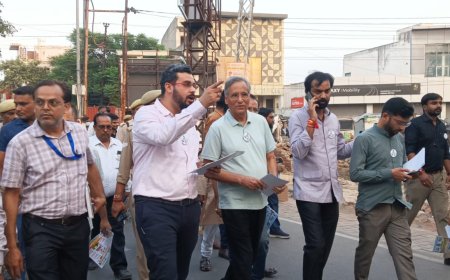 मथुरा में स्वच्छता रैली के साथ ‘रोको-टोको’ अभियान, 18 दुकानदारों पर 50 हजार का जुर्माना, पंपलेट बांटकर लोगों को कूड़ा और सिंगल यूज प्लास्टिक से दूर रहने का संदेश