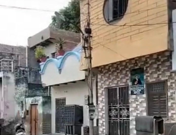 60 साल से बसे आशियानों पर संकट, बापू नगर के 200 से ज्यादा परिवारों को नोटिस