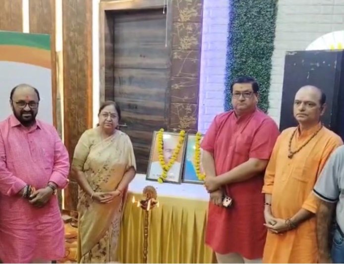 ‘जनता के भागीरथी’ योगेंद्र उपाध्याय की जीवनगाथा पर्दे पर, बायोग्राफी फिल्म का विमोचन