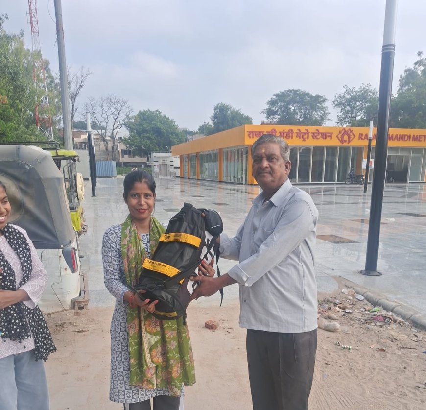 एसओएस वॊलंटियर ने पेश की ईमानदारी की मिसाल, ऑटो में छूटा गहनों-नकदी से भरा बैग महिला को लौटाया