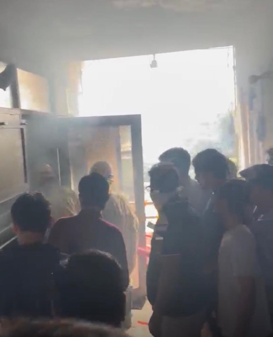 फ्लैट में धधकी आग, अंदर सो रही थी बच्ची, पुलिस की तत्परता ने टाला बड़ा हादसा