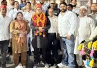 आकाश अग्रवाल की जीत से सपा में जोश, शब्बीर अब्बास का ढोल-नगाड़ों के साथ स्वागत; 2027 में आगरा फतह का संकल्प