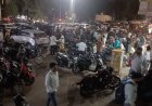 संजय प्लेस में दुकानों के सामने खुलेआम दारूबाजी, गंदगी और अतिक्रमण से व्यापार करना दूभर; पुलिस चौकी के सामने ही बिगड़ रही कानून-व्यवस्था, व्यापारी किससे करें फरियाद?