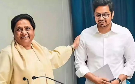 25 दिन में मायावती का यू-टर्न, आकाश आनंद की बसपा में तीसरी बार वापसी