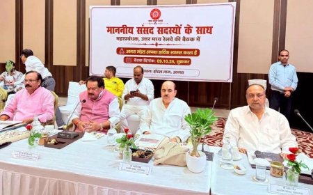 आगरा की रेल कनेक्टिविटी सुधारने के लिए सांसदों ने खोला मांगों का पिटारा