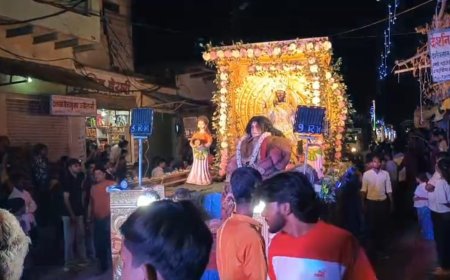 40 से अधिक झांकियों के साथ निकली पिनाहट की राम बरात, दुल्हन की तरह सजा कस्बा, अयोध्या राम मंदिर और देशभक्ति की झांकियों ने खींचा ध्यान
