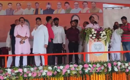 आगरा में मूसलाधार बारिश से बदले हालात, सीएम योगी का कार्यक्रम निरस्त