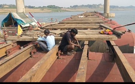 आगरा के पिनाहट में दीपावली से पहले शुरू होगा चंबल का पैंटून पुल, स्टीमर बंद होने से परेशान ग्रामीणों को मिलेगी राहत