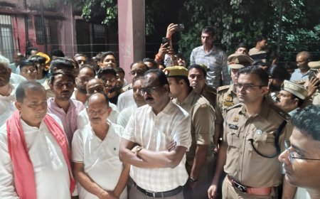 टेसू-झांझी विसर्जन करने जा रहे ग्रामीणों को ब्रेजा कार ने रौंदा, चार की मौत, 12 घायल,  मृतकों में तीन किशोरियां, हादसे के बाद भागते कार सवारों की ग्रामीणों ने की पिटाई; विसर्जन के दौरान सुरक्षा के इंतजाम नहीं होने से उठे सवाल