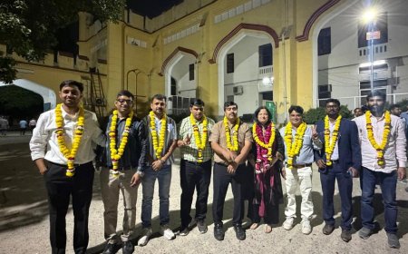 आगरा कॉलेज स्टाफ क्लब चुनाव में डॉ. आनंद प्रताप सिंह बने सचिव, प्रो. स्मिता चतुर्वेदी संयुक्त सचिव निर्वाचित; 151 शिक्षकों ने किया मतदान