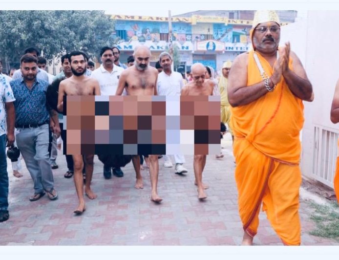 गूगल बाबा मुनिश्री समत्व सागर महाराज का ट्रांस यमुना जैन मंदिर में मंगल प्रवेश, दर्शन को उमड़े श्रद्धालु