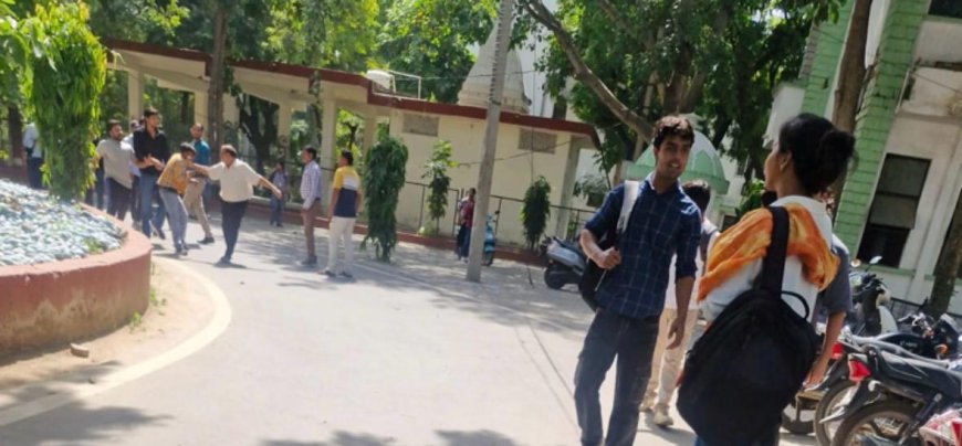 आंबेडकर विवि में दिनदहाड़े खूनी बवाल, बाहरी दबंग कैंपस में घुसे, दो छात्रों पर धारदार हथियार से हमला
